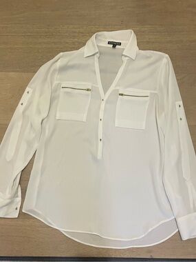 Express White V-Neck Button Pullover Blouse with Gold Zipper Pockets